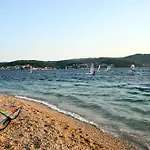Ferienpark Mobile Homes Camp Perna - Adriatic Kampovi