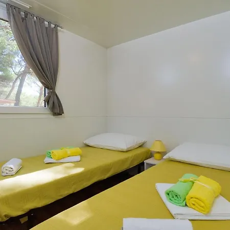 Mobile Homes Camp Perna - Adriatic Kampovi 3*