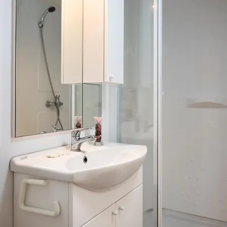 Mobile Homes Camp Perna - Adriatic Kampovi 3*