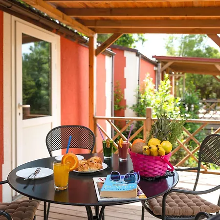 Mobile Homes Camp Perna - Adriatic Kampovi منتزه العطل أوروبيتش