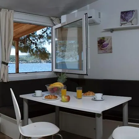 Mobile Homes Camp Perna - Adriatic Kampovi 3*