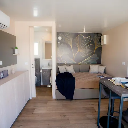 Mobile Homes Camp Perna - Adriatic Kampovi 3*