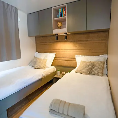 Mobile Homes Camp Perna - Adriatic Kampovi Πάρκο διακοπών 3*