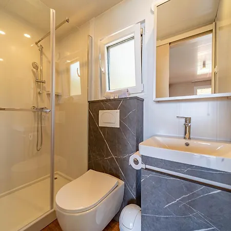 Mobile Homes Camp Perna - Adriatic Kampovi Πάρκο διακοπών 3*