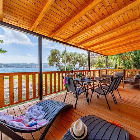 Πάρκο διακοπών Mobile Homes Camp Perna - Adriatic Kampovi 3*