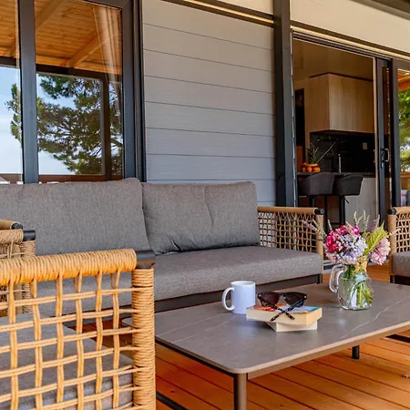 홀리데이파크 Mobile Homes Camp Perna - Adriatic Kampovi 오레비츠