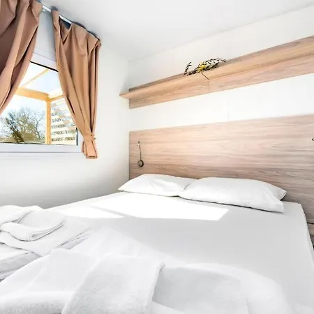 Πάρκο διακοπών Mobile Homes Camp Perna - Adriatic Kampovi 3*