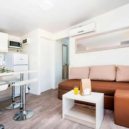 Mobile Homes Camp Perna - Adriatic Kampovi Πάρκο διακοπών 3*