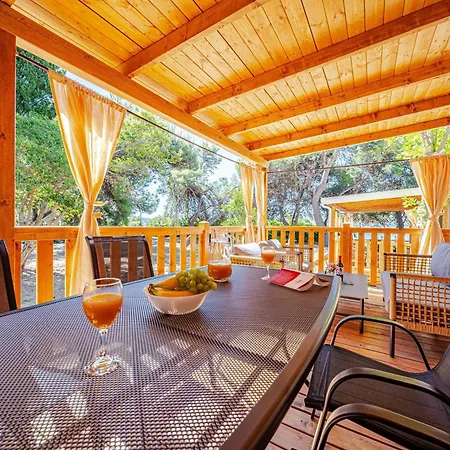 Mobile Homes Camp Perna - Adriatic Kampovi أوروبيتش