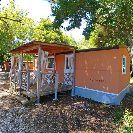 Mobile Homes Camp Perna - Adriatic Kampovi 3*