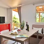 Mobile Homes Camp Perna - Adriatic Kampovi База отдыха