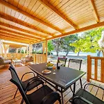 Mobile Homes Camp Perna - Adriatic Kampovi 3*