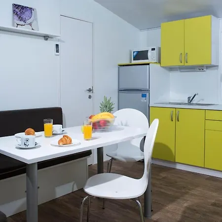 Mobile Homes Camp Perna - Adriatic Kampovi ホリデーパーク