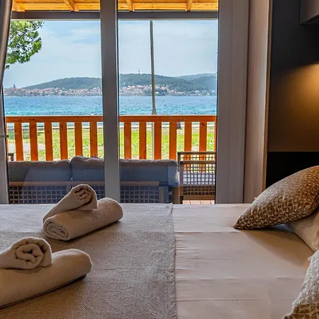 Tatil parkı Mobile Homes Camp Perna - Adriatic Kampovi