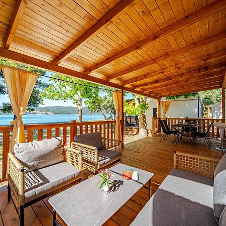 Mobile Homes Camp Perna - Adriatic Kampovi