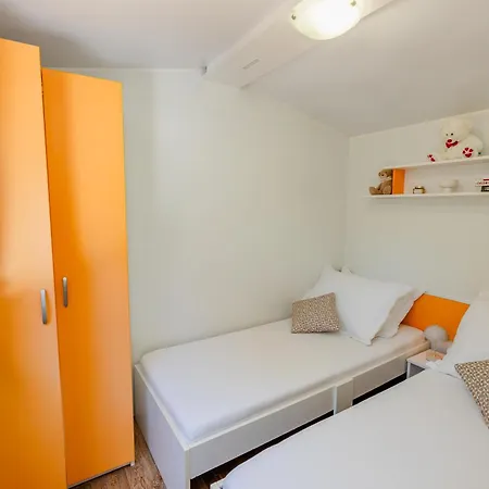 Mobile Homes Camp Perna - Adriatic Kampovi Tatil parkı