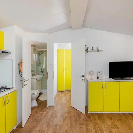 Tatil parkı Mobile Homes Camp Perna - Adriatic Kampovi