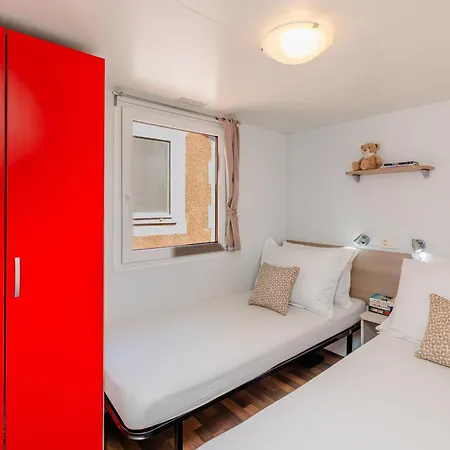Tatil parkı Mobile Homes Camp Perna - Adriatic Kampovi