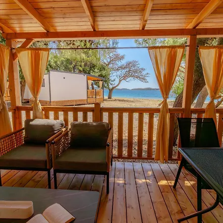 Tatil parkı Mobile Homes Camp Perna - Adriatic Kampovi 3*